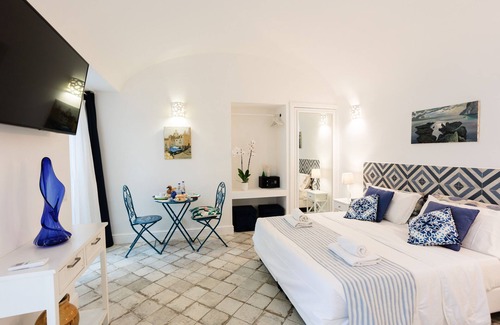 Capri House | Relaxing Suite Saint Michael: Spa, Breakfast & Family Friendly