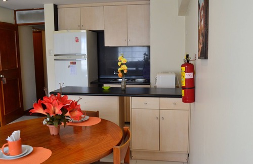 Leuro Apartment | Top-Rated Suite Service Apart Hotel with Ocean Views