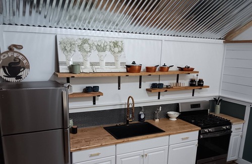 Leakey Cabin | Suite Shed Cabin Rental Now Open!!! New, New, New