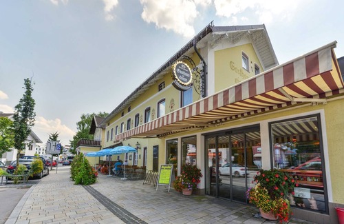 Starnberg House | Cozy Suite with Shower/WC at Gasthof Zur Sonne