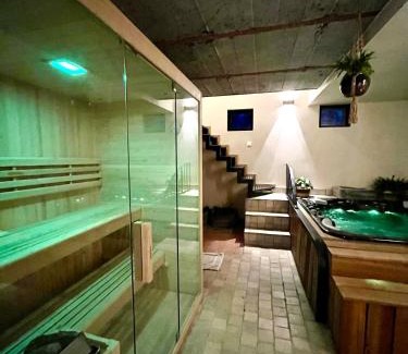 Sainghin-en-Melantois Apartment | Indulge in Suite & SPA at La Ferme 1802 - Rated 9.5/10