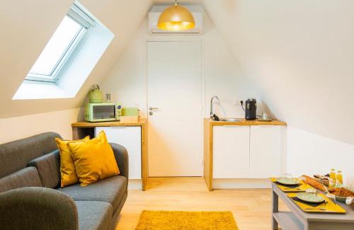 Sainghin-en-Melantois Apartment | Indulge in Suite & SPA at La Ferme 1802 - Rated 9.5/10