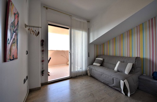 Pau House | Relaxing Suite & Spa Panoramic Olivars with Ocean Views