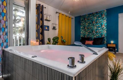 Chalifert House | Relax in Suite SPAradise - Spa & Hot Tub near Disneyland