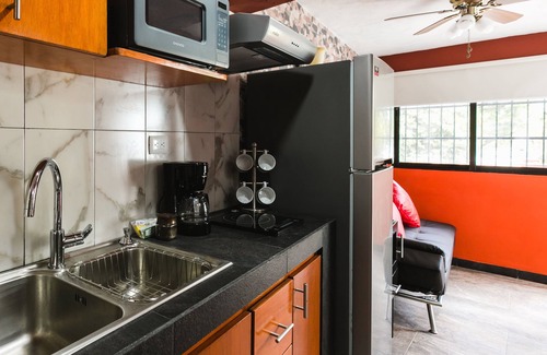 Centro Apartment | Discover Suite Studio Serviced Apartments with Spa & Breakfast