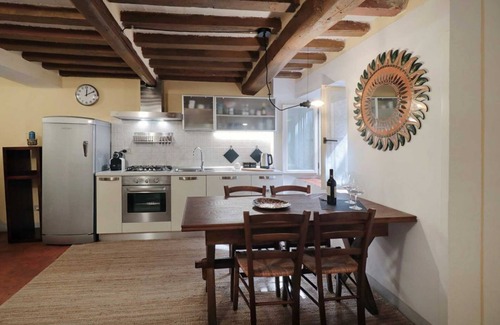Pisa City Centre Apartment | Exceptional Suite Testamatta at Palazzo Roncioni - 10/10 Rating