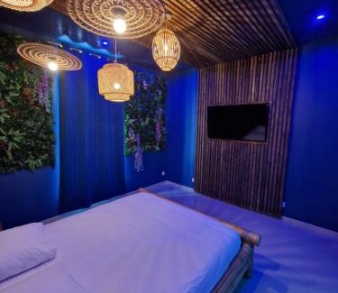 Laigneville Apartment | Experience YaoSpa60: Family-Friendly Suite with Hot Tub