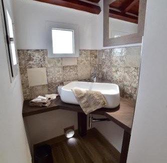Varigotti Bed & Breakfast | Oceanfront Suite Varigotti: Rated 9/10 with Stunning Views