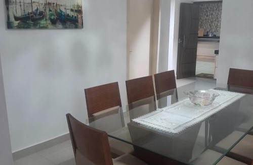 Jardim Comodoro House | Explore Ebony Queen 3 with a Fully Equipped Kitchen