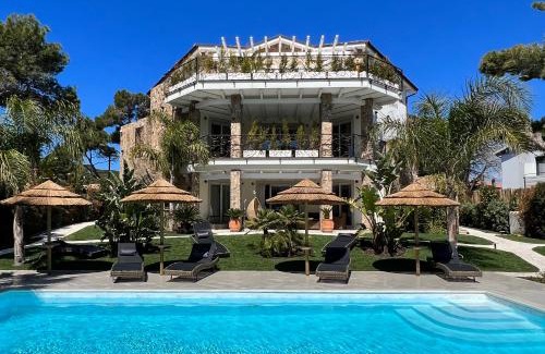 Porto Pino Apartment | Experience Suite Villa Corallo Rosso: 4-Star Oceanfront Retreat