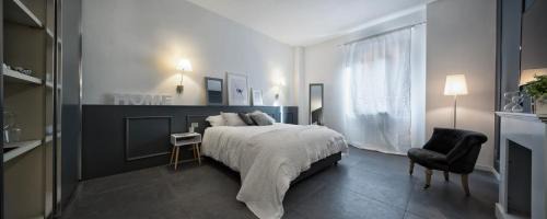 Voghera Apartment | Elegant Suite Vogue Visconti - Family-Friendly Retreat