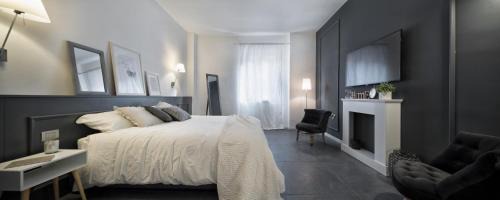 Voghera Apartment | Elegant Suite Vogue Visconti - Family-Friendly Retreat