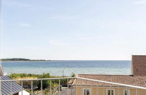 Hallevik House | Suite with garden view in Sölvesborg