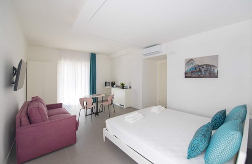 Pompei House | Guest Rated 9.8: Suite with Kitchenette @Pompeii