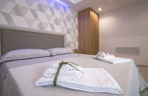 Dragonea Bed & Breakfast | Private Heated Pool Suite with Spa and Breakfast Included