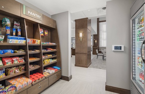 Florence Apartment | Accessible Suite with Free Breakfast and Outdoor Pool