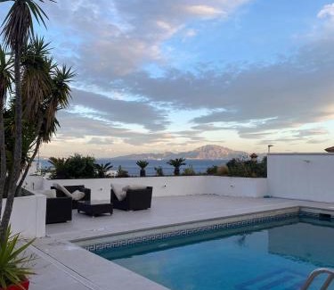 Cabrita Apartment | Suite with stunning views of Africa