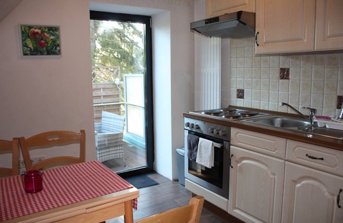 Bad Saarow Apartment | Inviting Suite with Terrace & Lake Access at Ferienhof Löschebrand