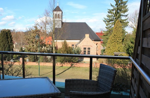 Bad Saarow Apartment | Inviting Suite with Terrace & Lake Access at Ferienhof Löschebrand