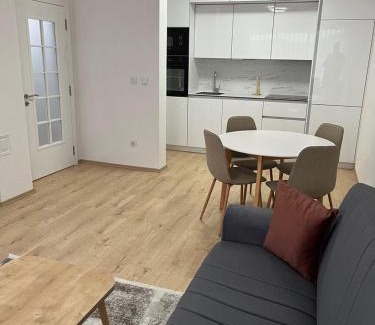 Mitrovicë Apartment | Suite