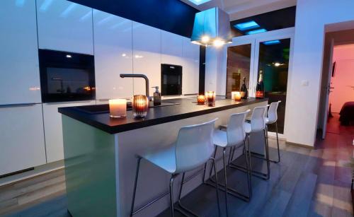 Liege Apartment | Discover SuiteDreams: Bubble Suite in Liège with Hot Tub