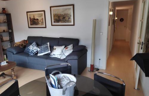 Avinguda de Carlemany Apartment | Discover SUITEDREAMS - Pollancre 61: Family-Friendly Retreat