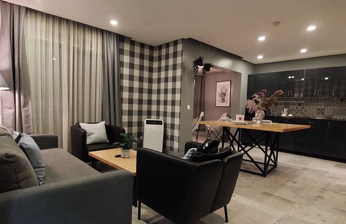 Gauthier Apartment | Welcome to SuiteLoc Apparthotel: Family-Friendly Getaway