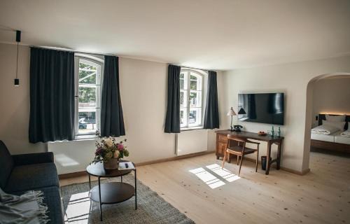 Bad Toelz Hotel | Oceanfront Retreat at Gasthof Zantl - Rated 9.4/10