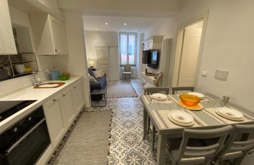 Varazze Apartment | Experience Elegance at Suites 5 Stelle di Varazze