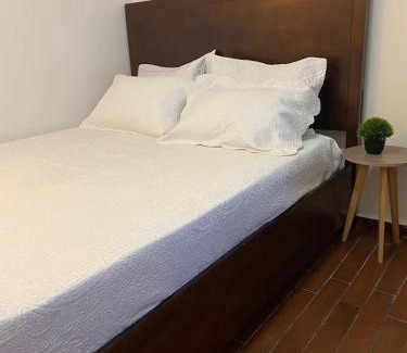 Apodaca Bed & Breakfast | Budget-Friendly Suites Apodaca with Full Kitchen Amenities
