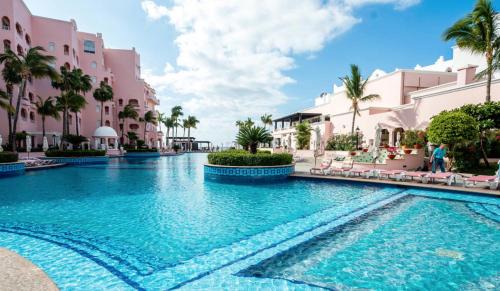 El Medano Ejidal Hotel | Unwind at Suites at PB Rose' Resort and Spa Cabo San Lucas