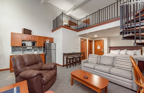 Thayerville Apartment | Top-Rated Suites at Silver Tree: Stylish Studio with Loft!