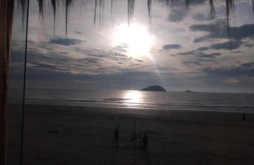 Quinta do Guarau Apartment | Relax at Suites Pé na Areia - Beachfront Bliss Awaits!