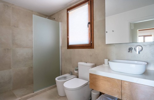 Villa Arelauquen Hotel | Experience Comfort at Suites del Lago Lenga A
