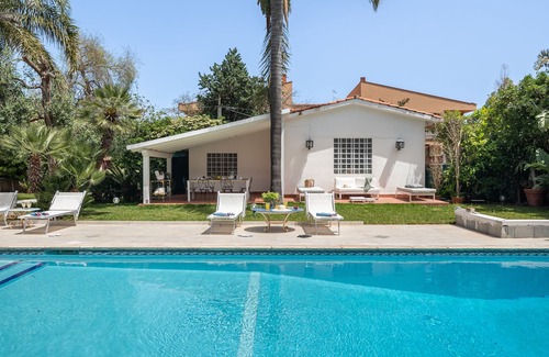Partanna Villa | Relaxing Suites with Ocean Views in Beautiful Mondello