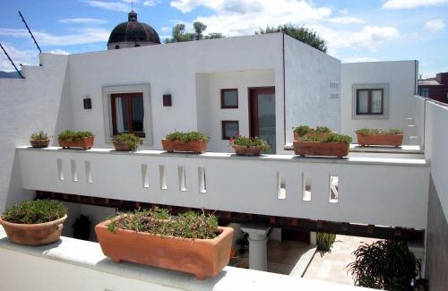 Centro Apartment | Exceptional Suites la Fe: 4-Star Guest Rated Experience