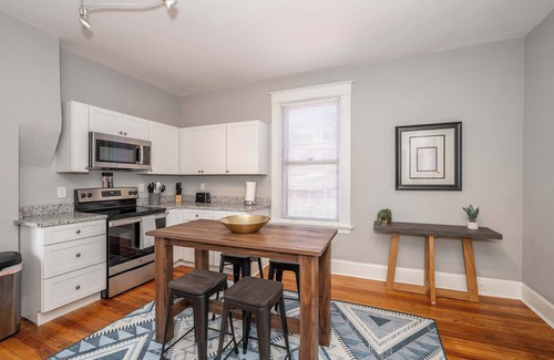 Covington Condo | Suites on Main 2 Summ
