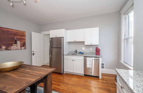 Covington Condo | Suites on Main 2 Summ