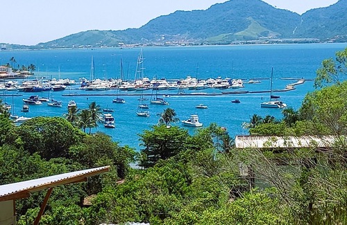 Ilhabela Apartment | SUITES ON STA TEREZA BEACH, 800 M FROM THE VILLAGE.
