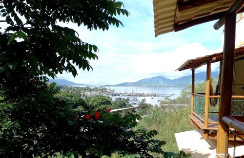 Ilhabela Apartment | SUITES ON STA TEREZA BEACH, 800 M FROM THE VILLAGE.