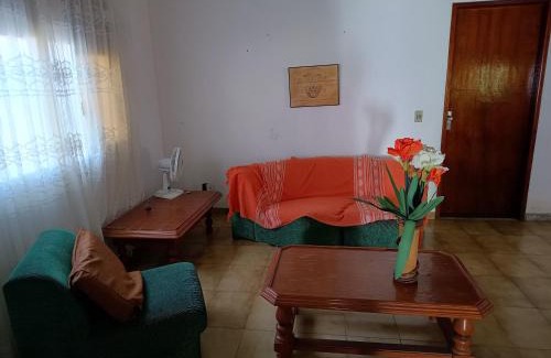 Cabo Frio House | Cozy Suites for Couples near Praça Oswaldo Cruz