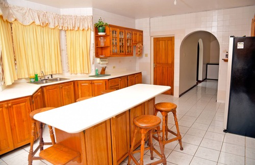 Mandeville Apartment | Discover SuiteVille: Perfect for Beaches and Shopping Spree