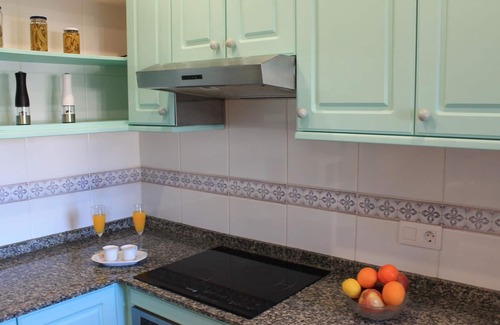 Roda de Bara Villa | Relaxing Stay at Suitur House Barquera with Garden & Beach