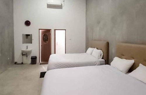 Rendeh Hotel | Discover Sukawana Guest House Mitra RedDoorz - 8/10 Rated