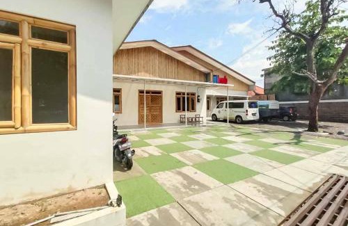 Rendeh Hotel | Discover Sukawana Guest House Mitra RedDoorz - 8/10 Rated