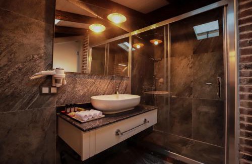 Ayvalik Hotel | Experience Sukha Cunda Otel: Oceanfront Bliss Awaits