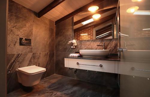Ayvalik Hotel | Experience Sukha Cunda Otel: Oceanfront Bliss Awaits