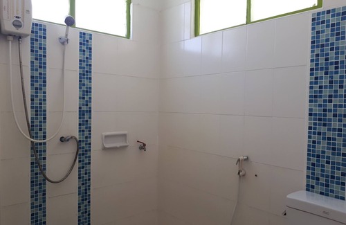 Cha-am Hotel | Budget-Friendly Sukhothai Bungalow with Family Amenities
