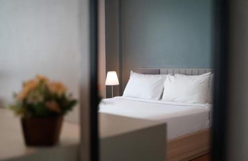 Mueang Kao Hotel | Charming Stay at Sukhothai Garden - Rated 9/10 with Breakfast