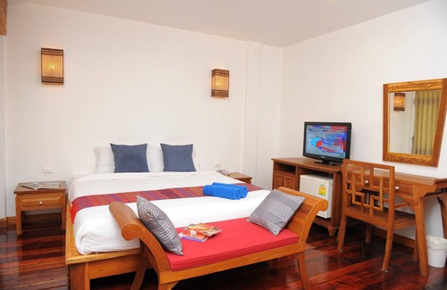 Nan Hotel | Budget-Friendly Sukkasem Hotel with Family Amenities